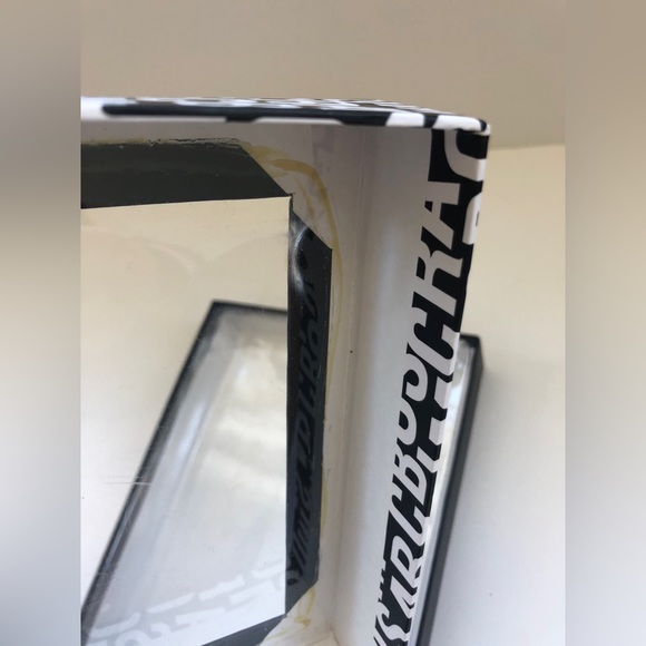 Marc Jacobs iPad mini cover (NIB) - Picture 5 of 6